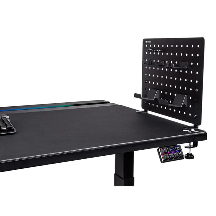PEGBOARD THERMALTAKE MEDIUM SIZE GAMING DESK FOR CLAMP MOUNTING ( AC-067-OO1NAN-A1 )